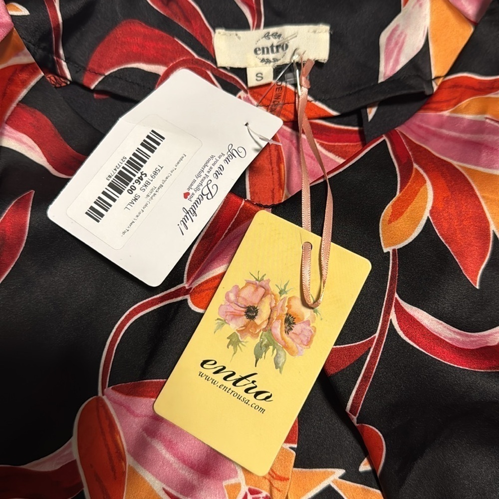 Entro floral pleated blouse - Picture 3 of 10